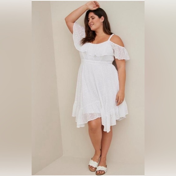 torrid Dresses & Skirts - Torrid White Sundress Size 00(M/L)